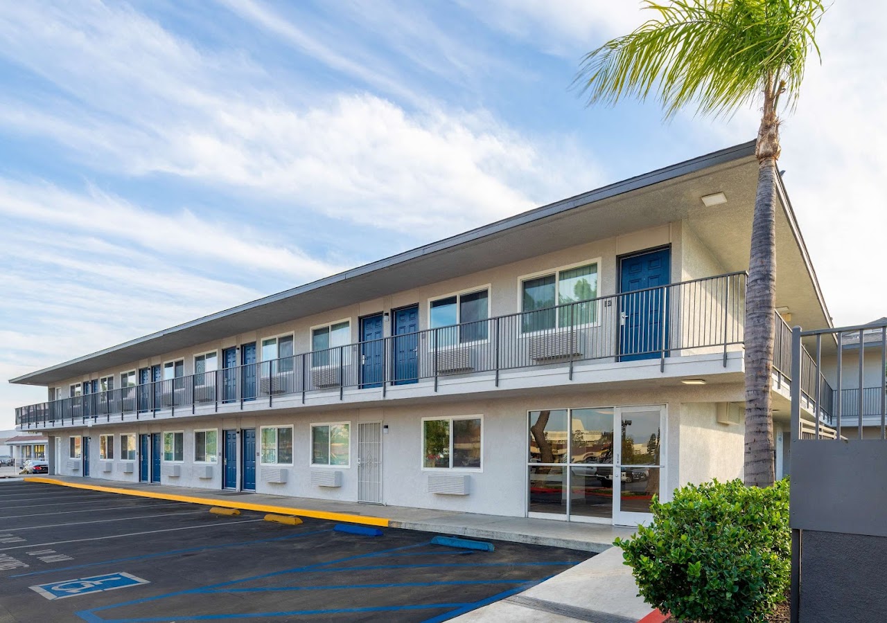 Fontana Hotel — photo 1