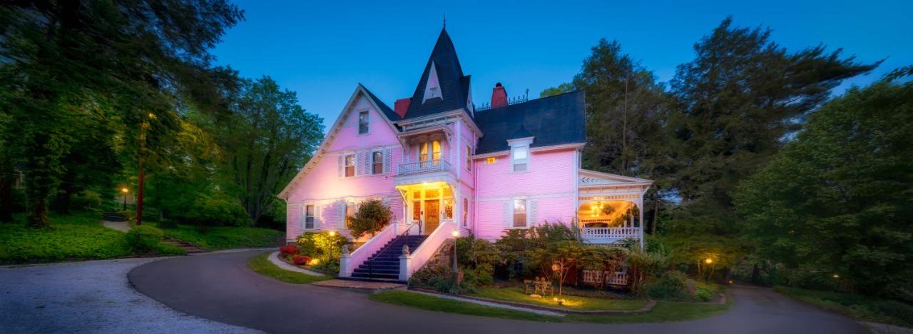 Cedar Crest Inn — photo 1