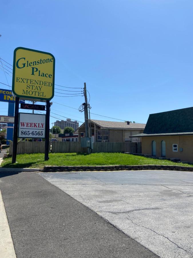 Glenstone Court Motel — photo 1