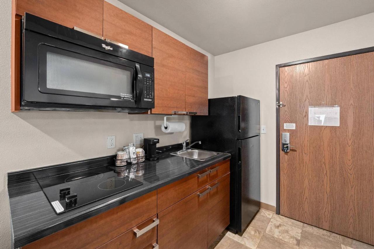 MainStay Suites Spokane Valley — photo 1