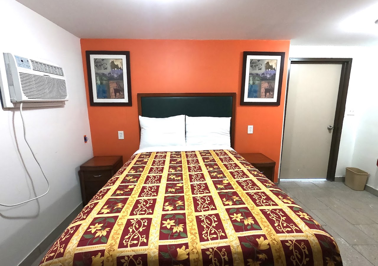 Rest Inn - Elizabeth, NJ — photo 2