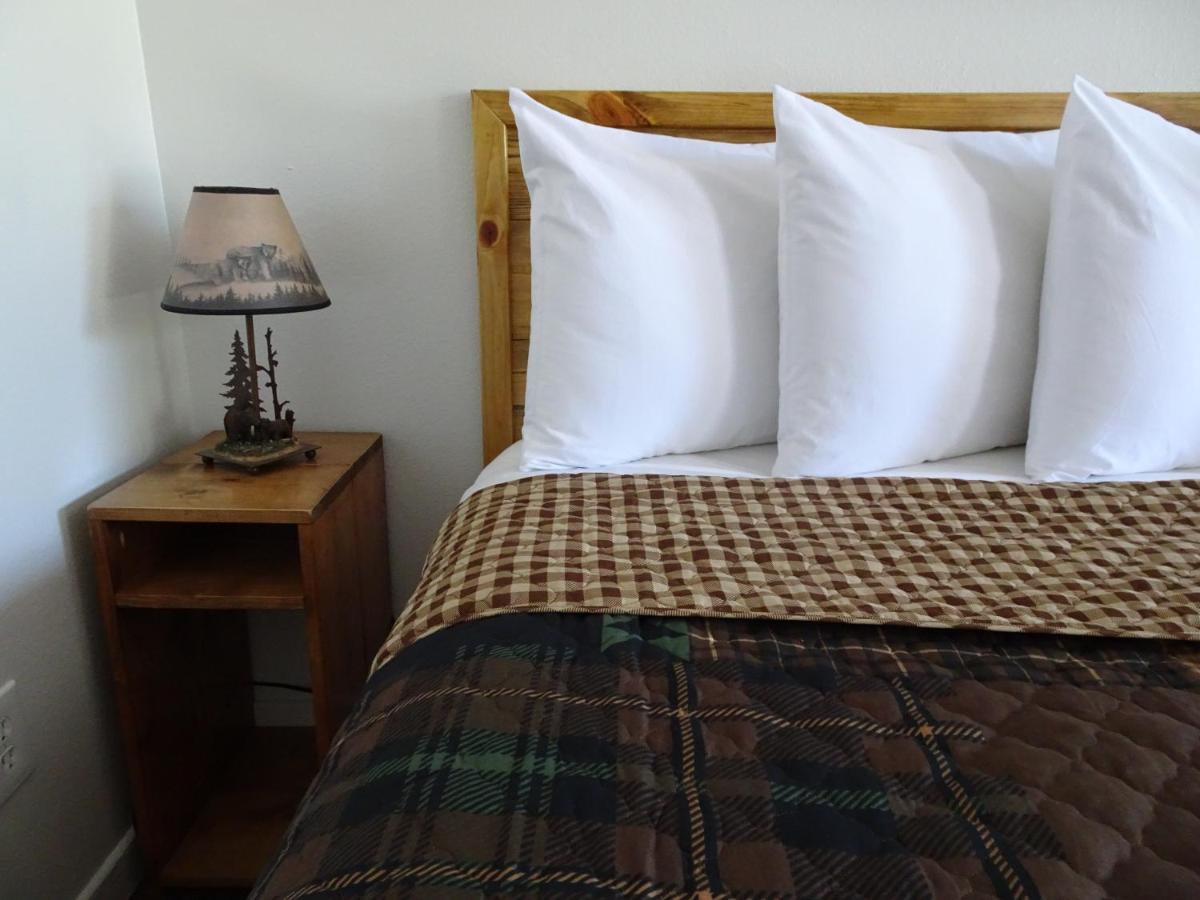 Eagle's Nest Motel — photo 1