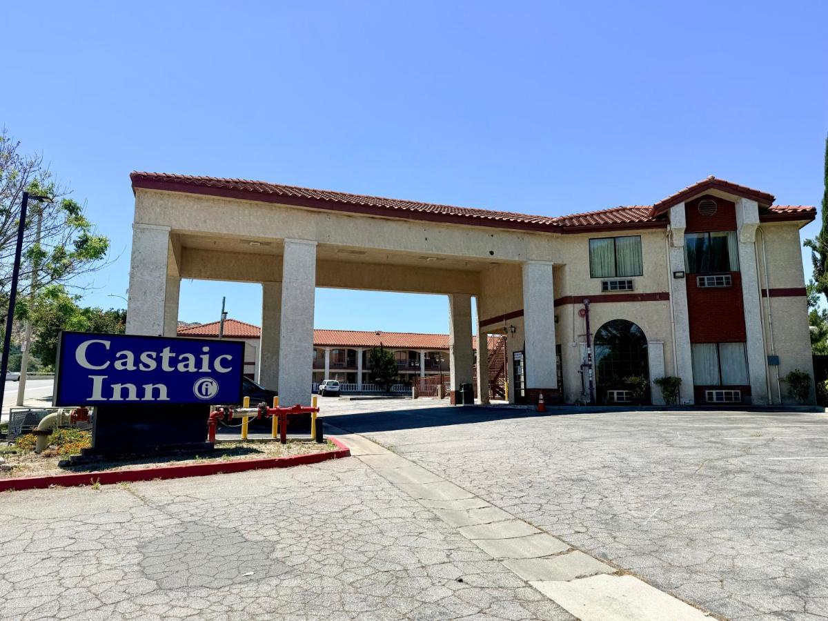 Castaic Inn — photo 1