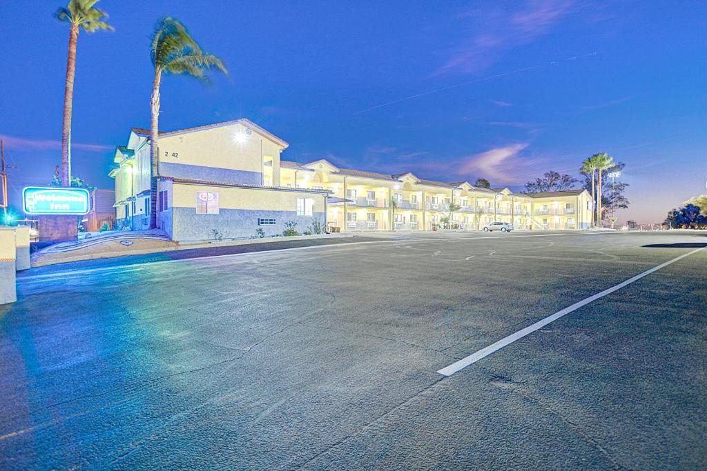 Welcome Inn Colton I-10 — photo 1