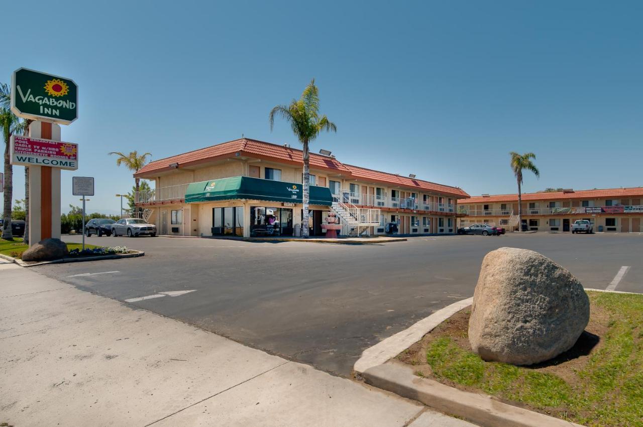 Colonial motel — photo 1