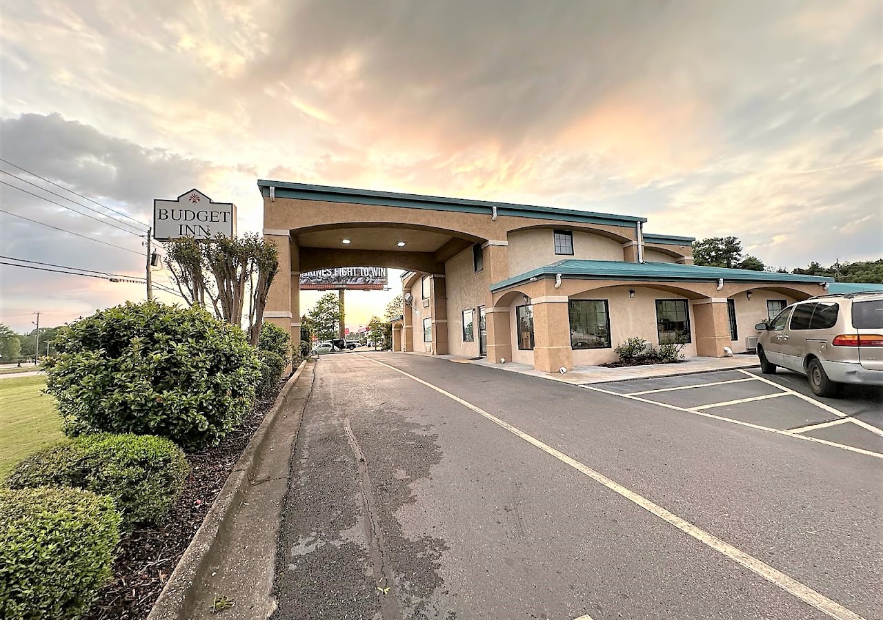 Budget Inn Northport — photo 1