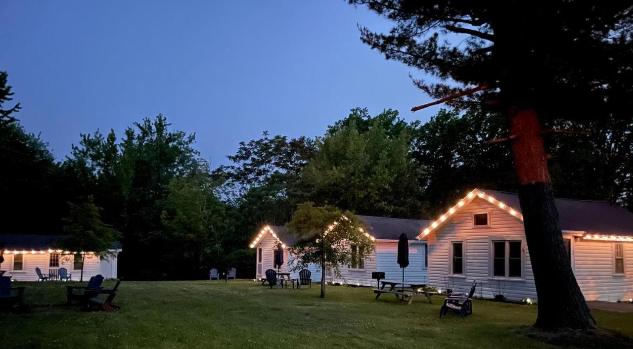Drop Anchor Cottages and Lake House — photo 1