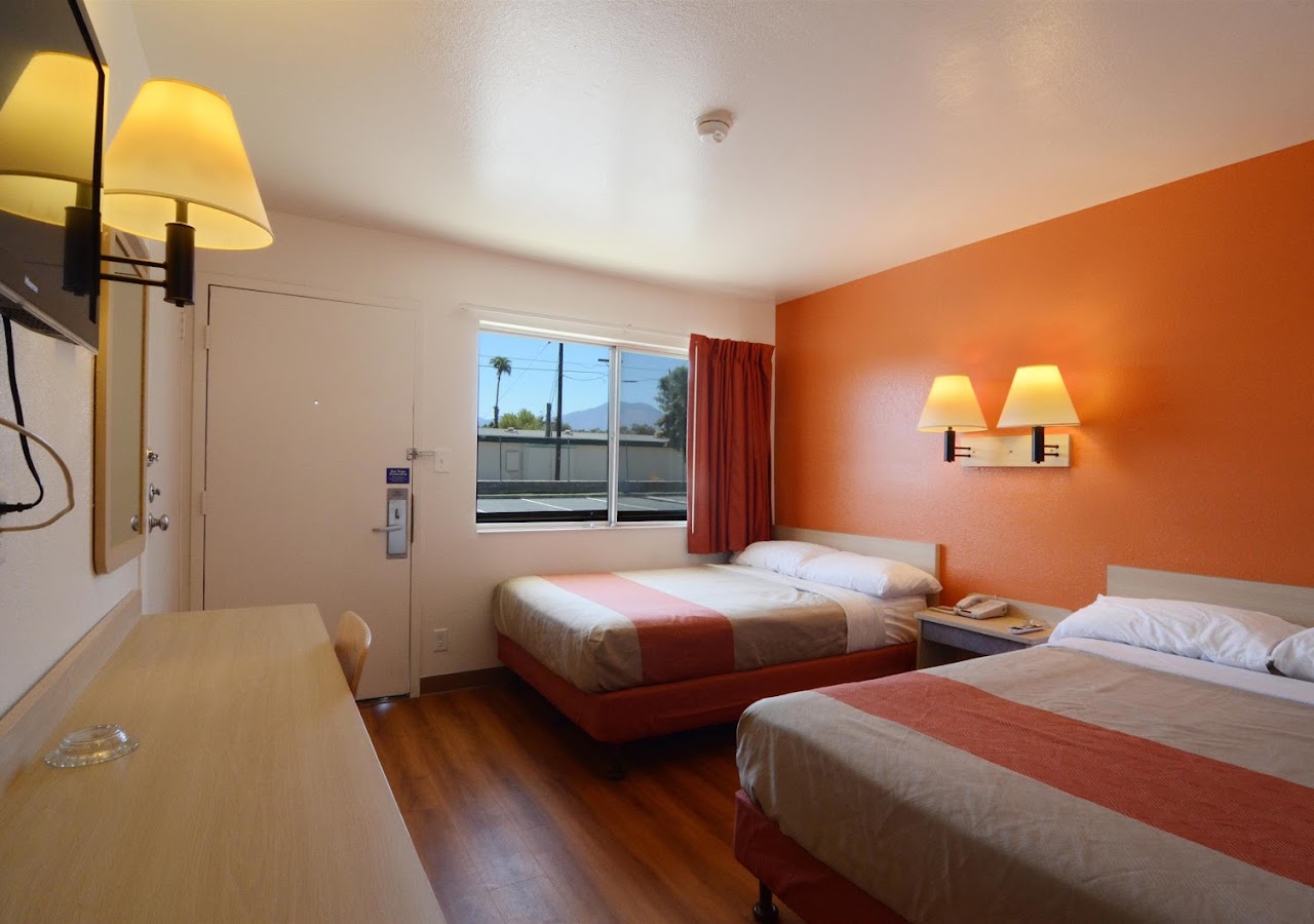 Motel. Super8 In Indio — photo 2