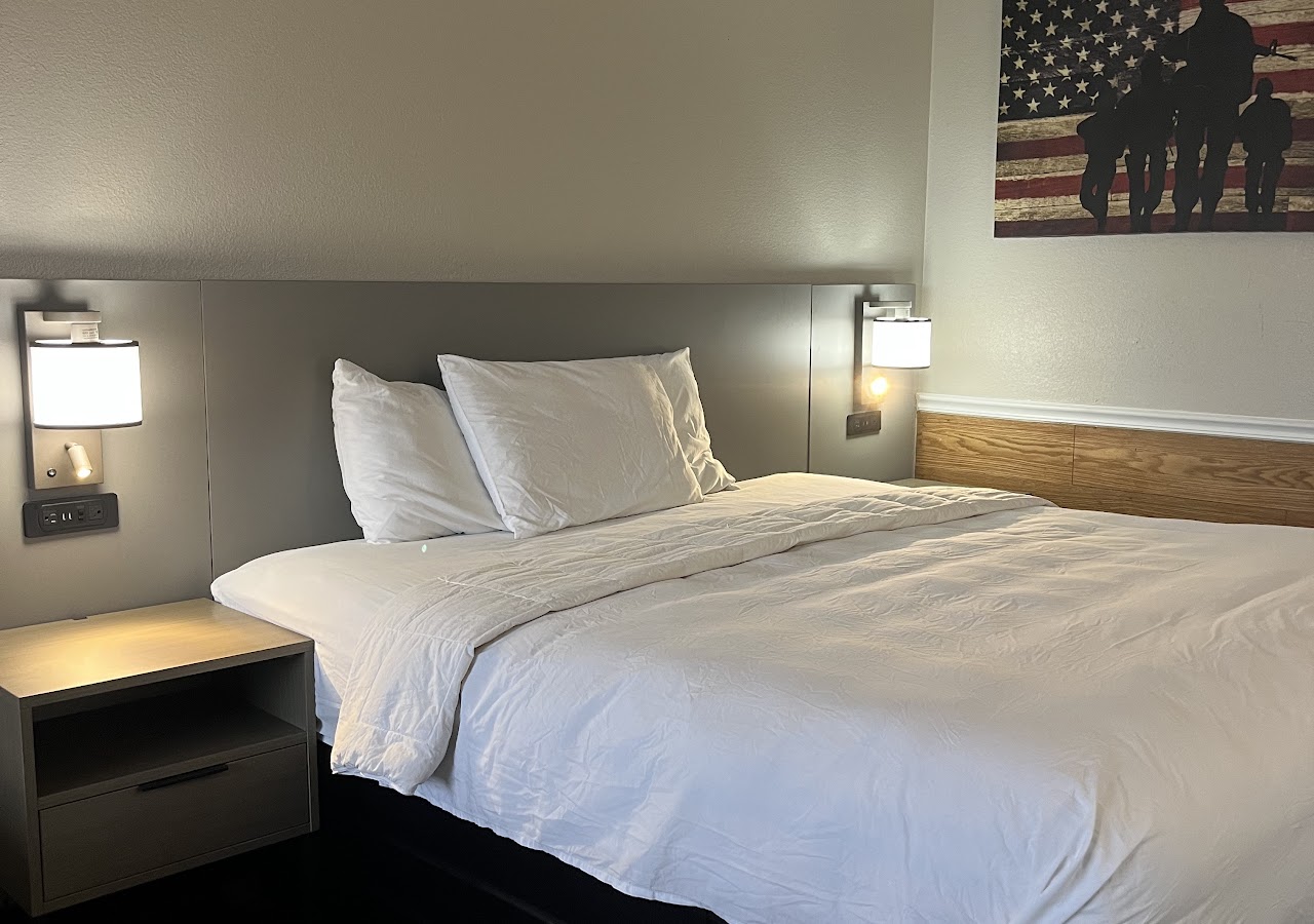 Hallmarc Inn and Suites West Memphis — photo 2