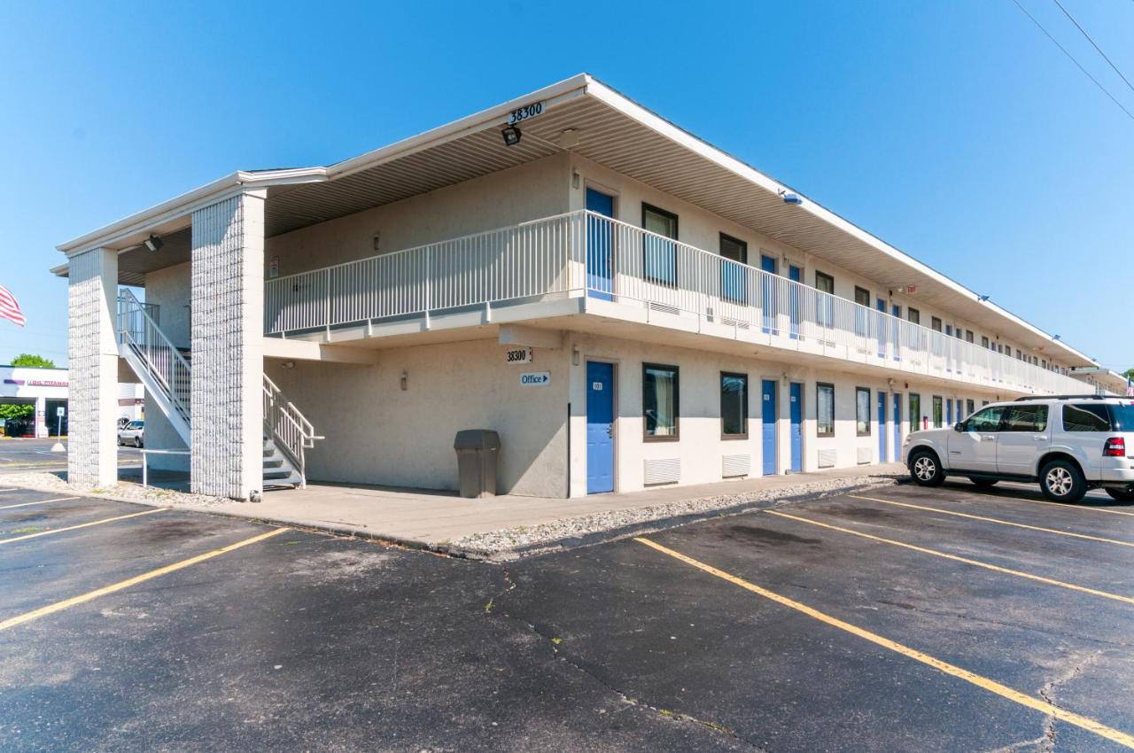 Motel 6-Farmington Hills, MI — photo 1