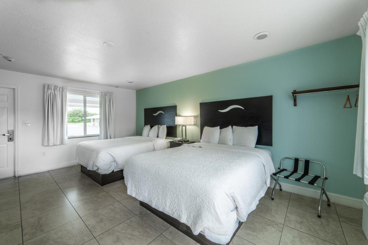 Everglades City Motel — photo 1