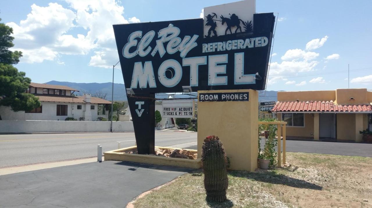 El Rey Motel — photo 1