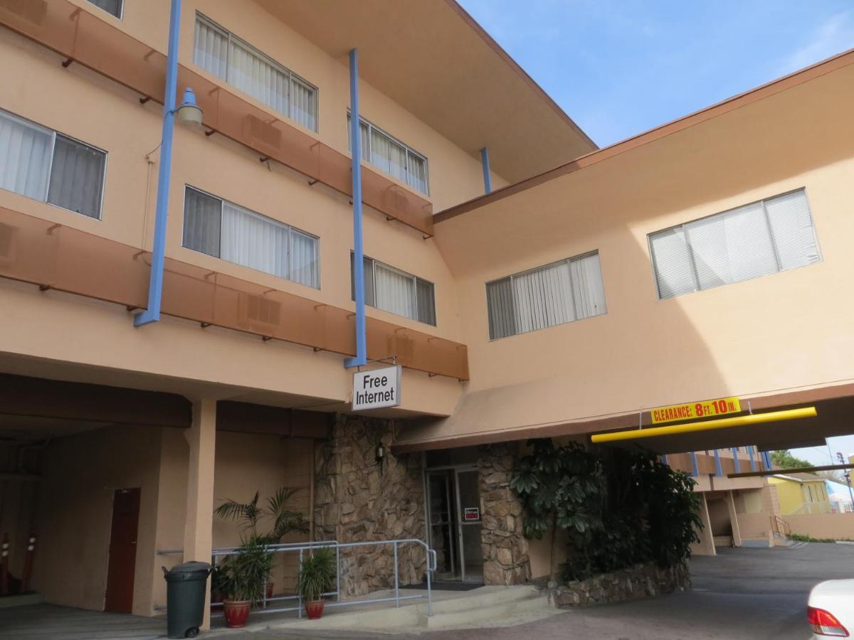 Jet Inn — photo 1