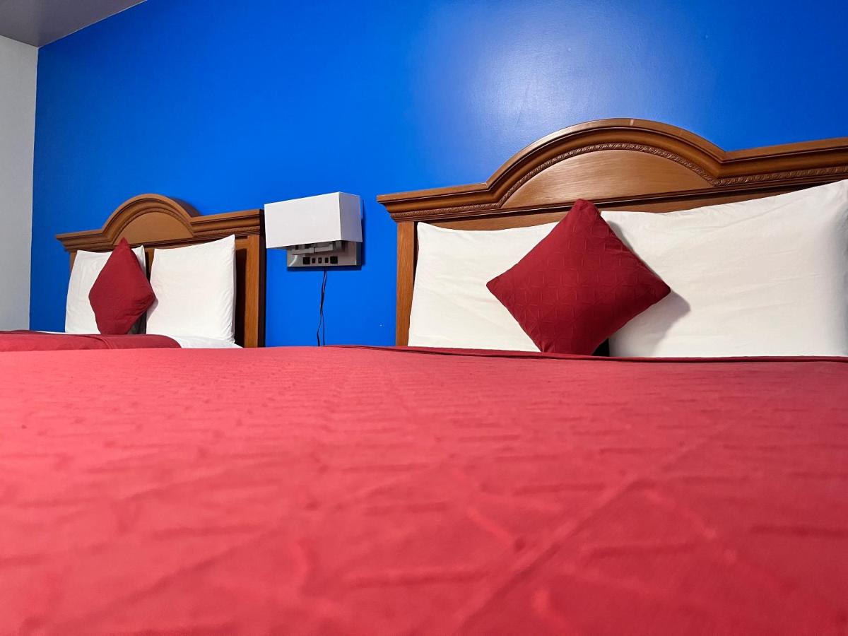 Midway Motel — photo 1