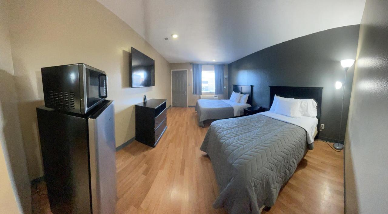 Budget Inn — photo 1
