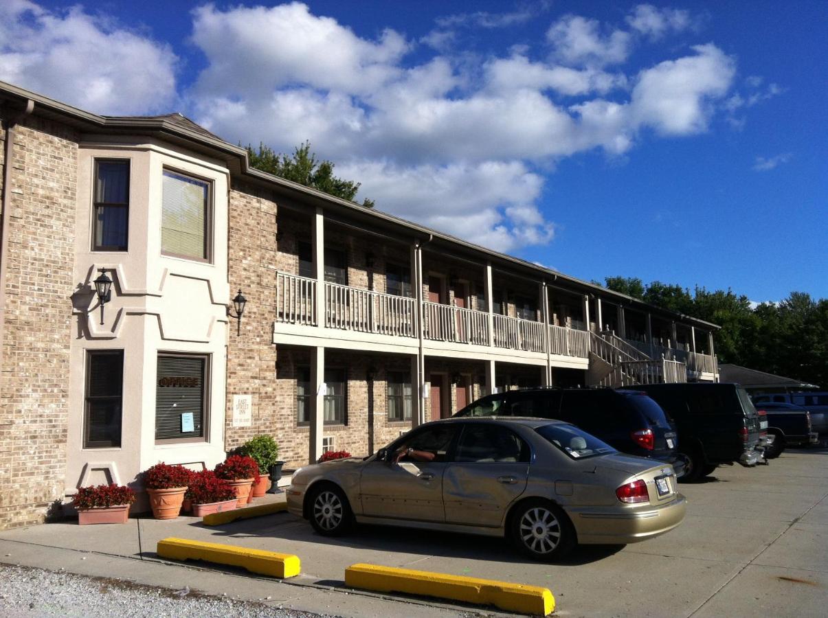 East Street Inn & Suites — photo 1