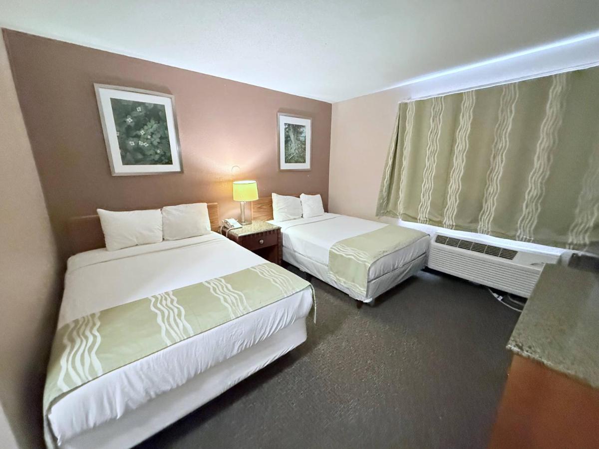 Bison Inn & Suites — photo 1