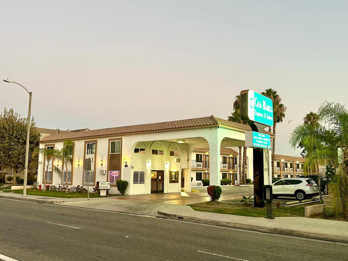 Casa Blanca Hotel - Cypress Buena Park, Anaheim Area — photo 1