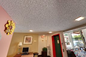 SeaTac Crest Inn — photo 1