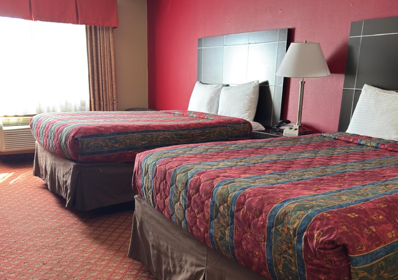 Coratel Inn & Suites by Jasper Santa Fe OKC — photo 1