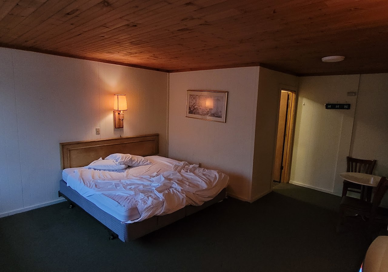 Mansfield Motel — photo 1