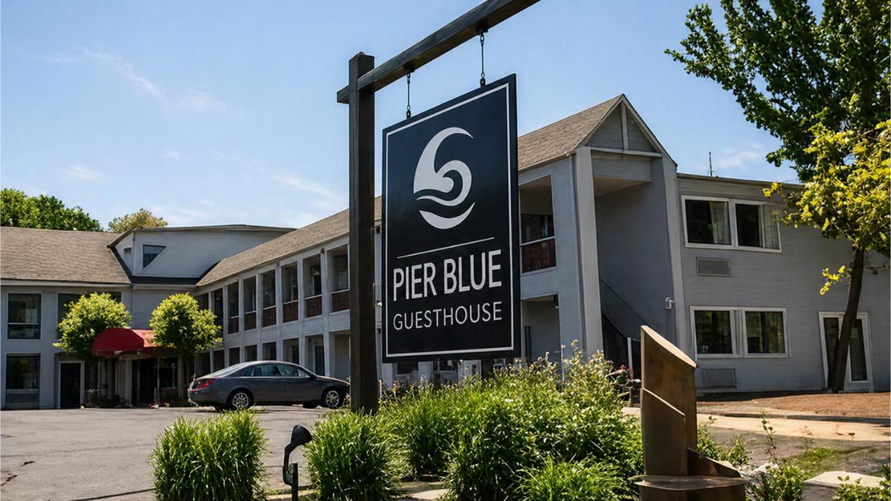 Pier Blue Inn — photo 1