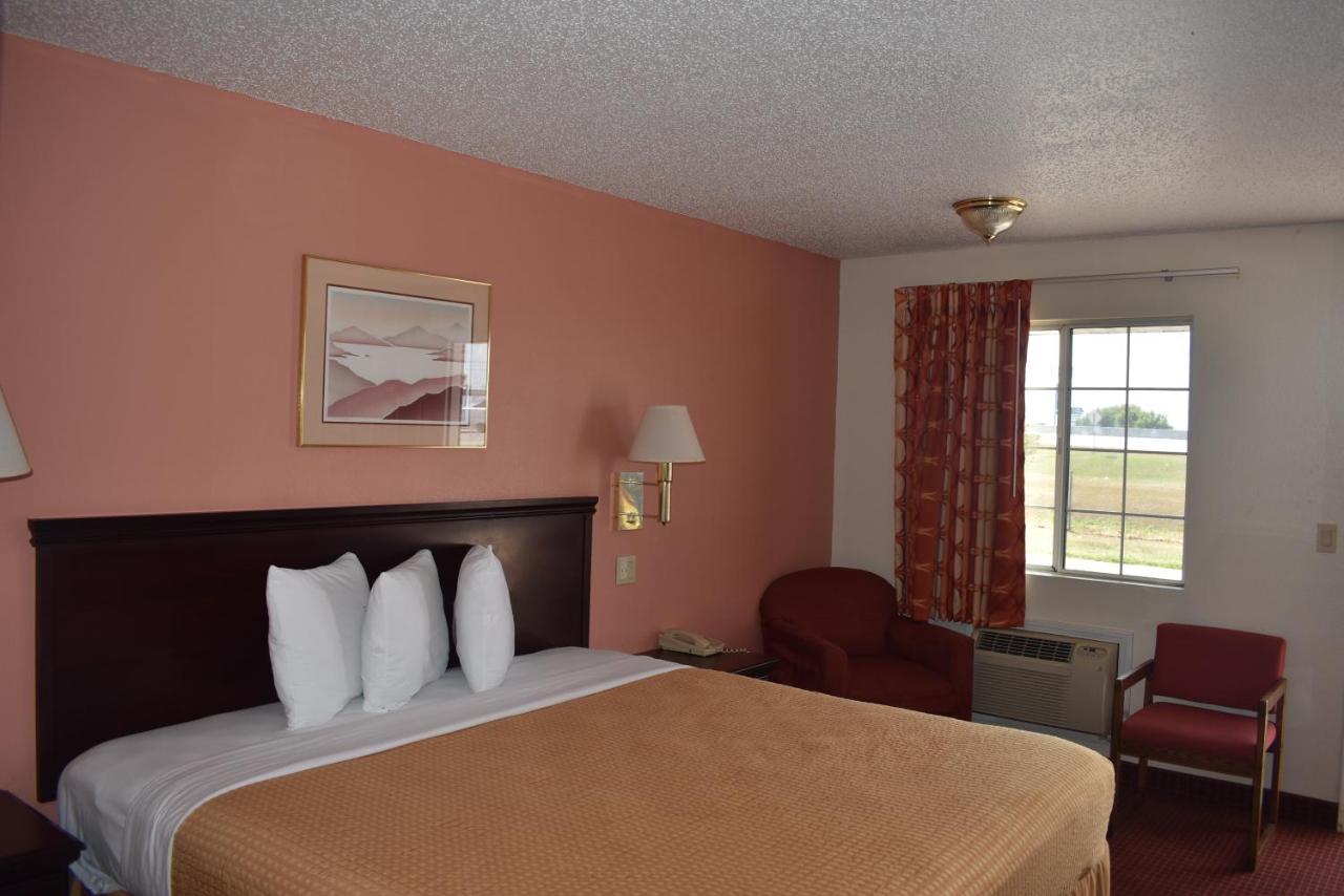 Royal Inn — photo 1
