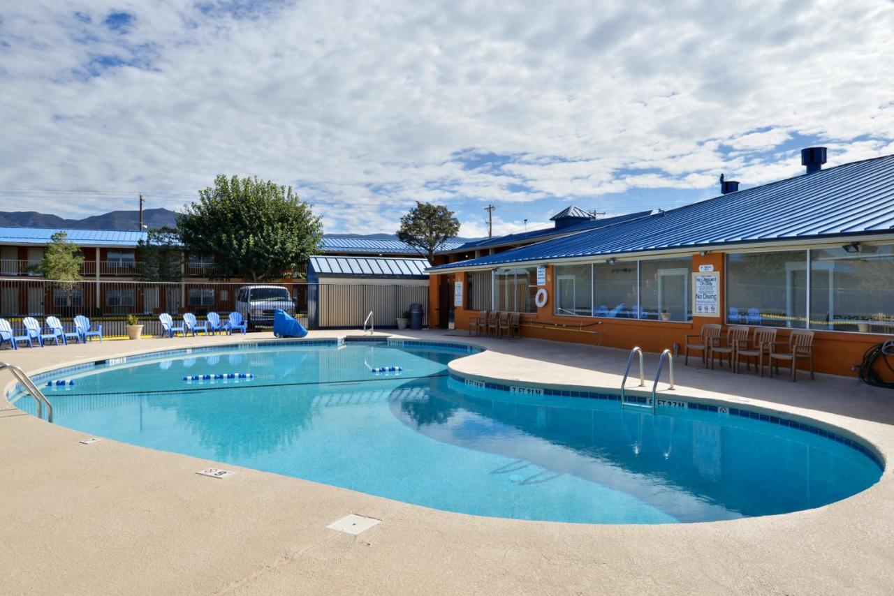The Classic Desert Aire Hotel — photo 1