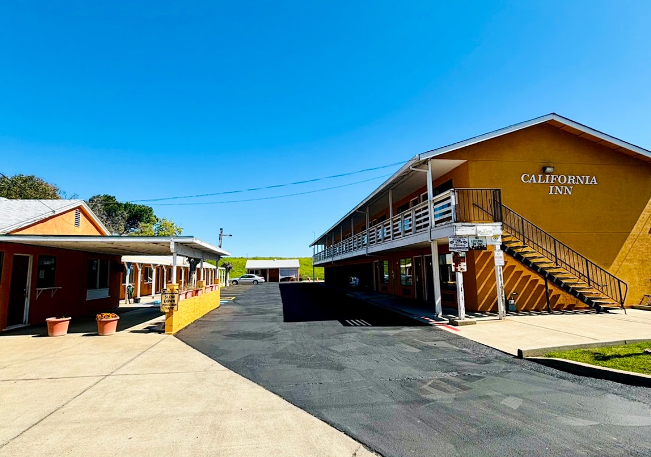 California Inn — photo 1