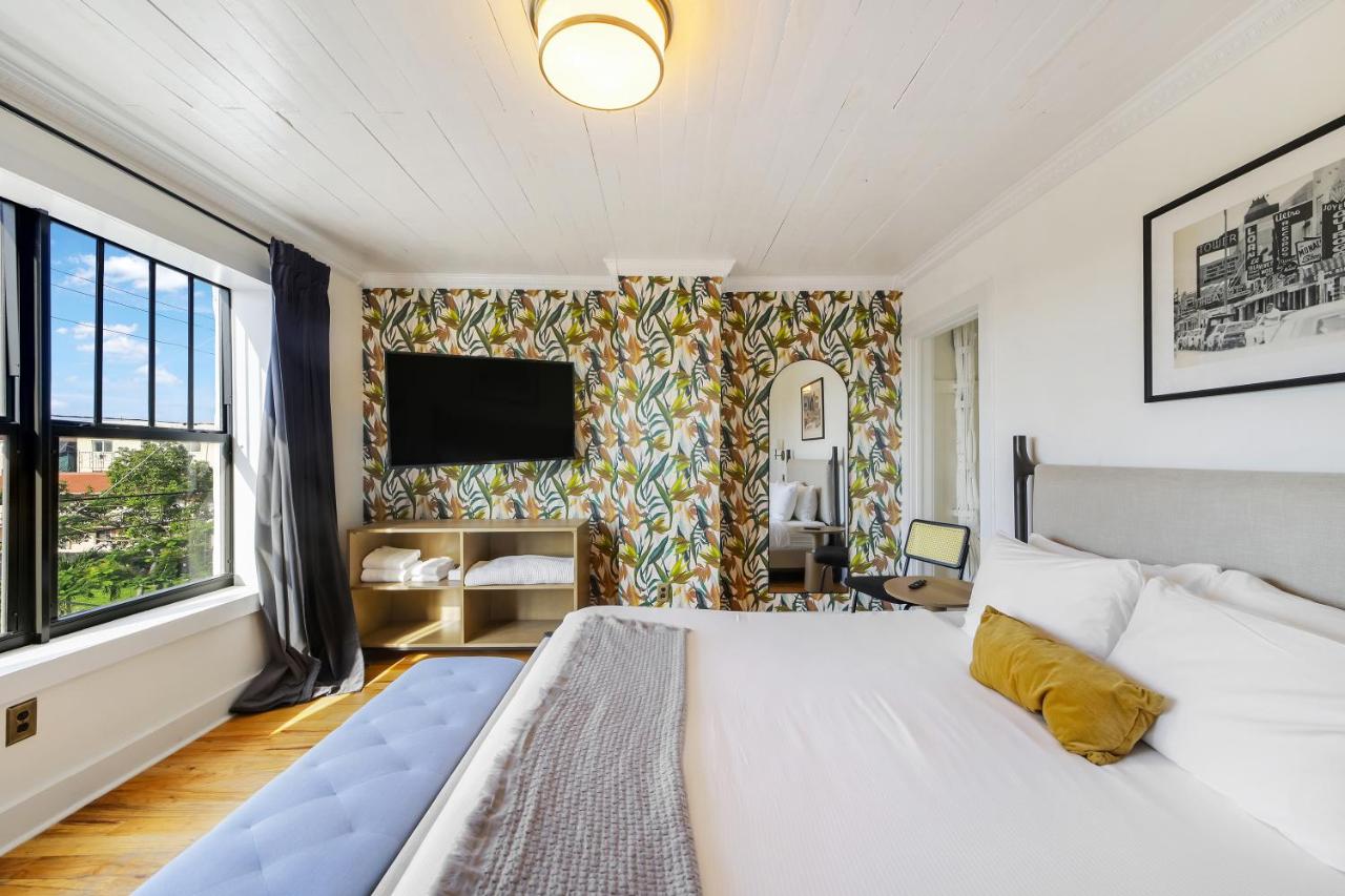 Barlington Hotel — photo 1