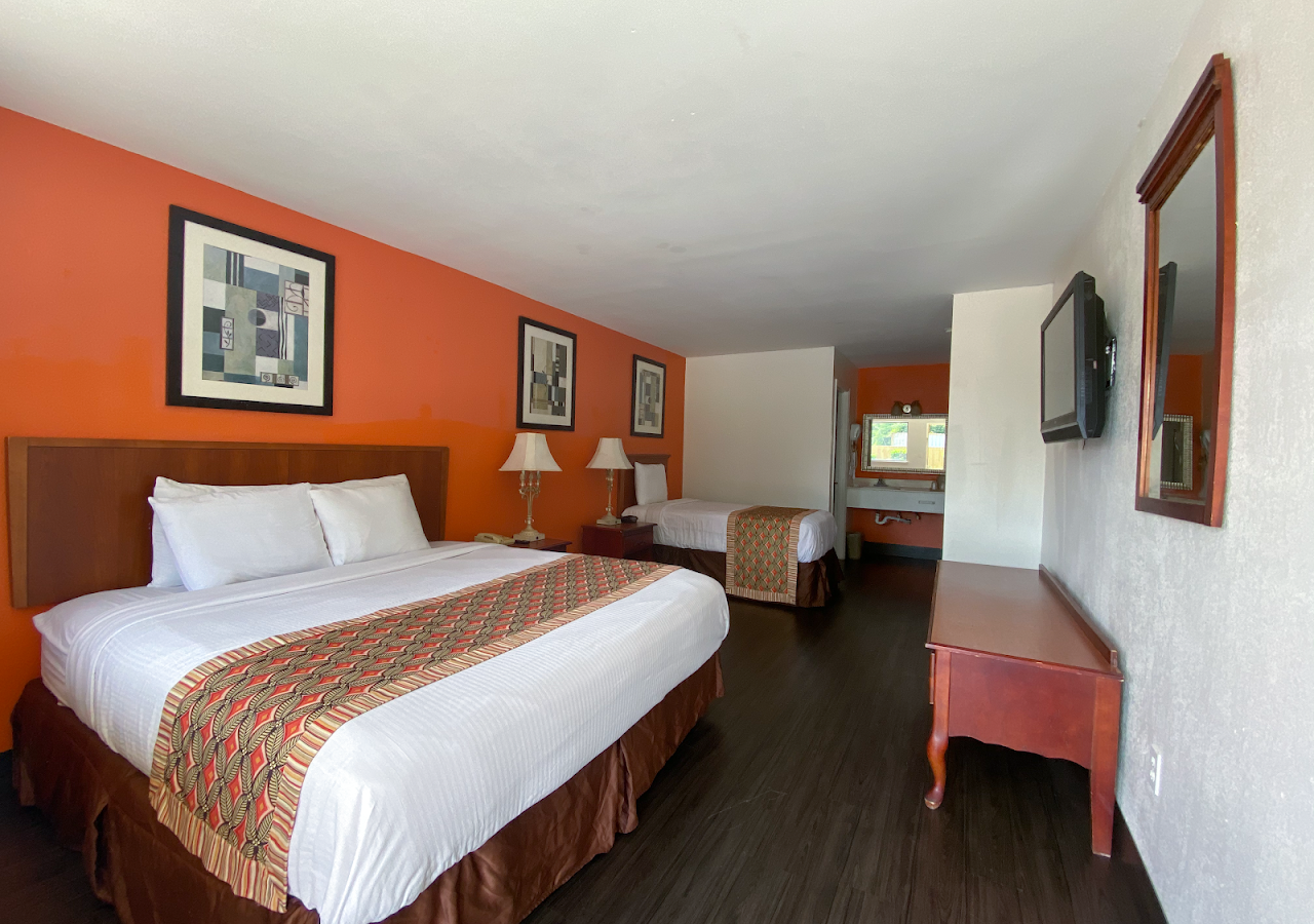 Royal Inn Richmond Hill- Savannah I-95 — photo 2