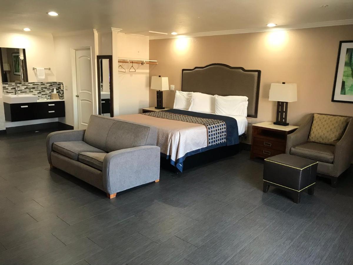 Economy Inn LAX — photo 1
