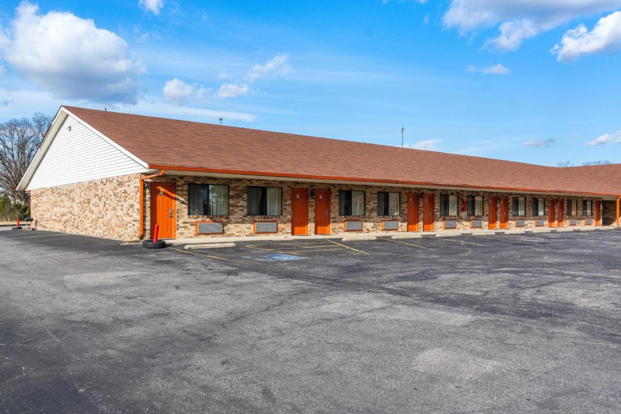 Budget Host Inn by Hotel O Portland near I-65 — photo 1