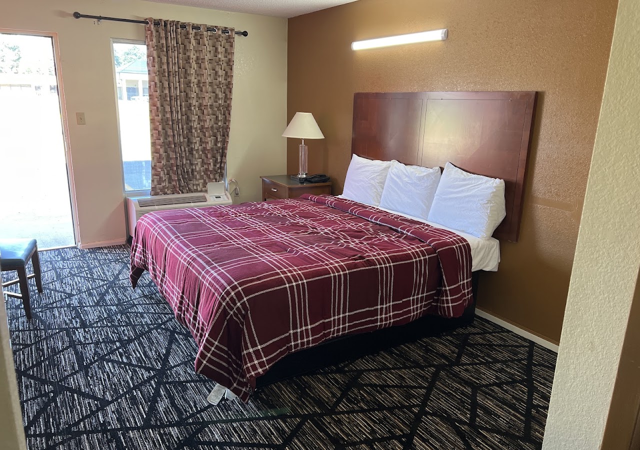 Ctowninnandsuites — photo 2