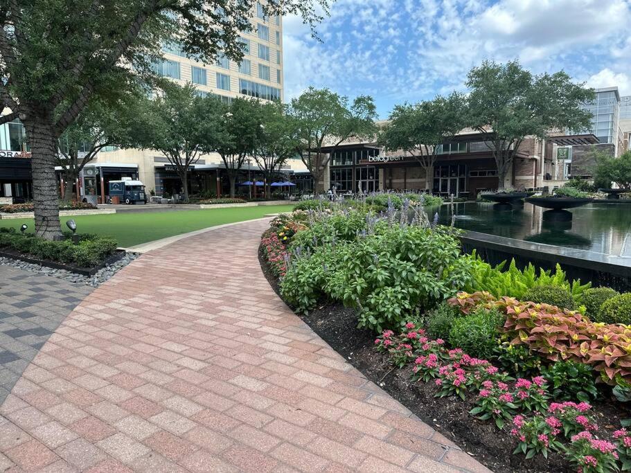 Luxury Living at City Centre Houston — photo 1