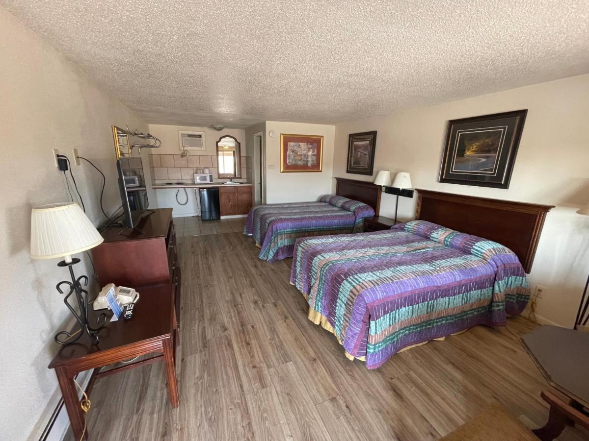 Round Up Motel — photo 1