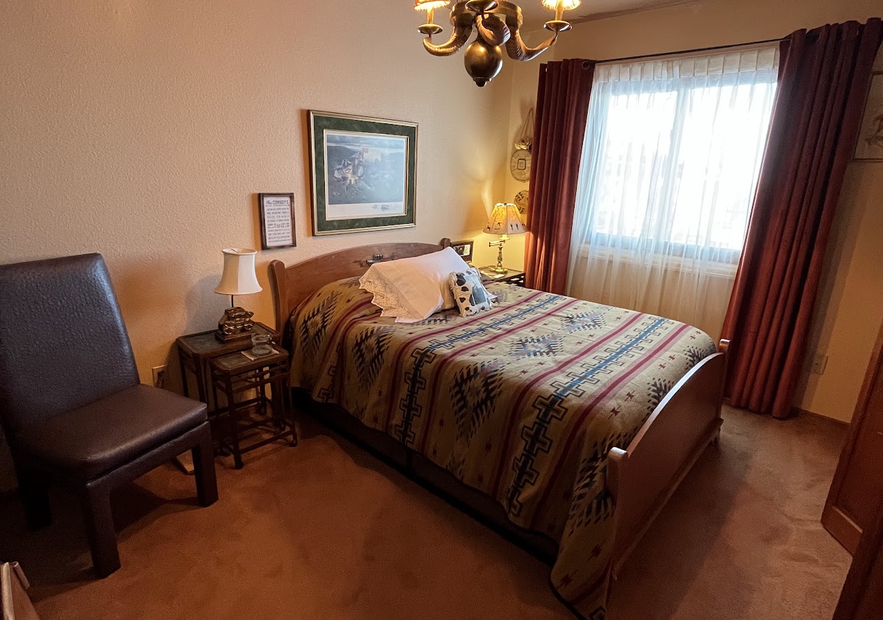 Yellowstone Cattle Baron EnSuite — photo 1