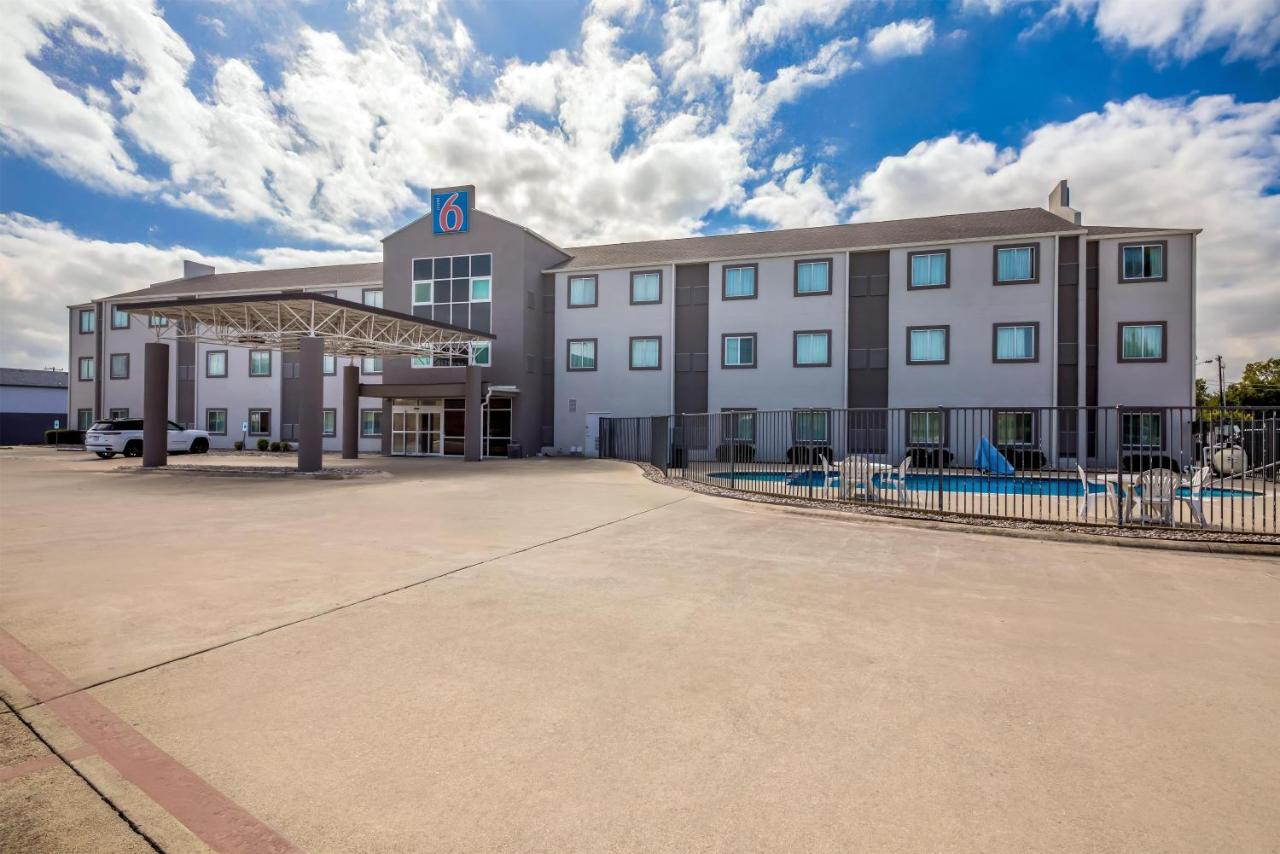 Liberty 6 Motel — photo 1