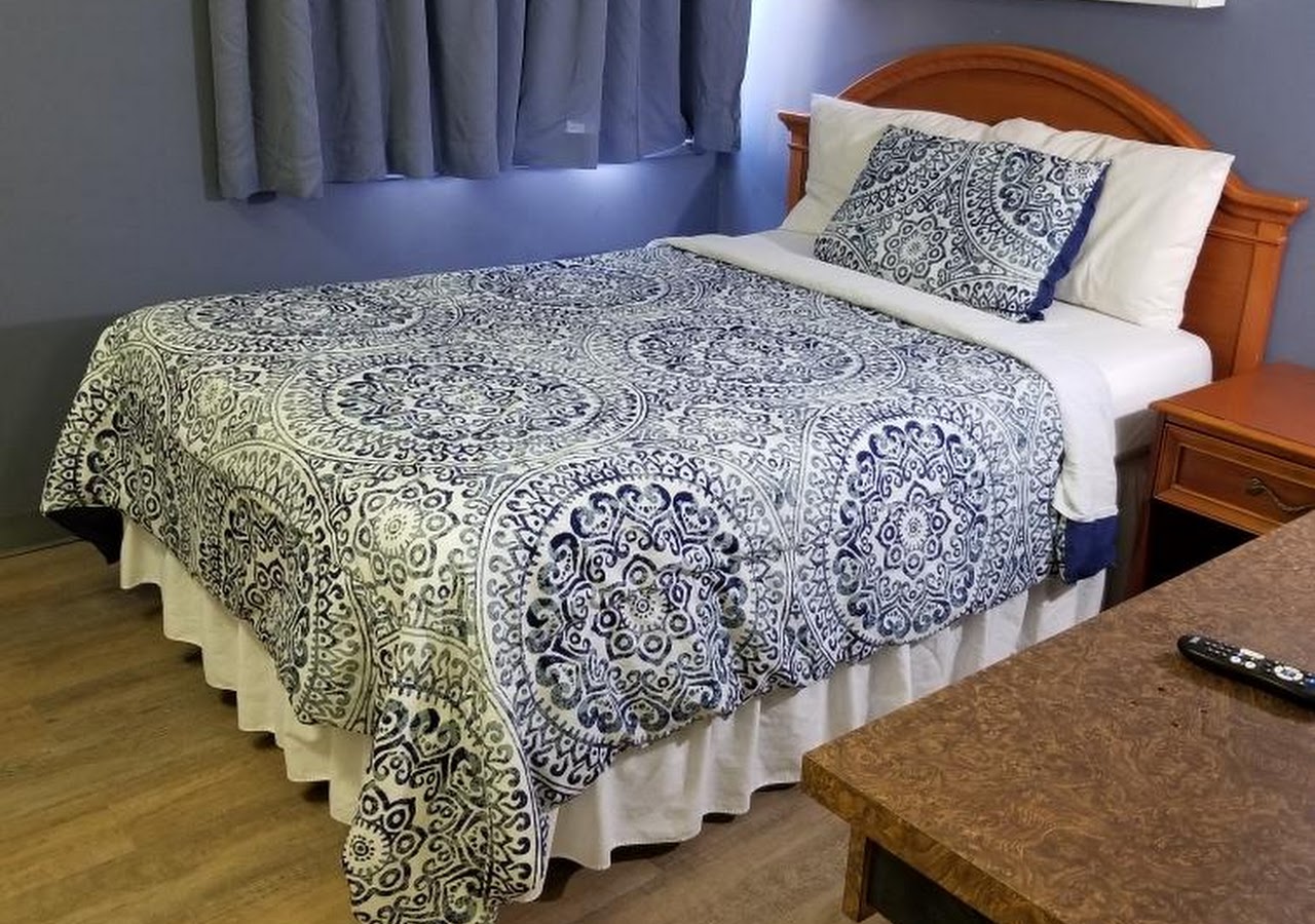Blueway Inn & Salt City Inn — photo 1