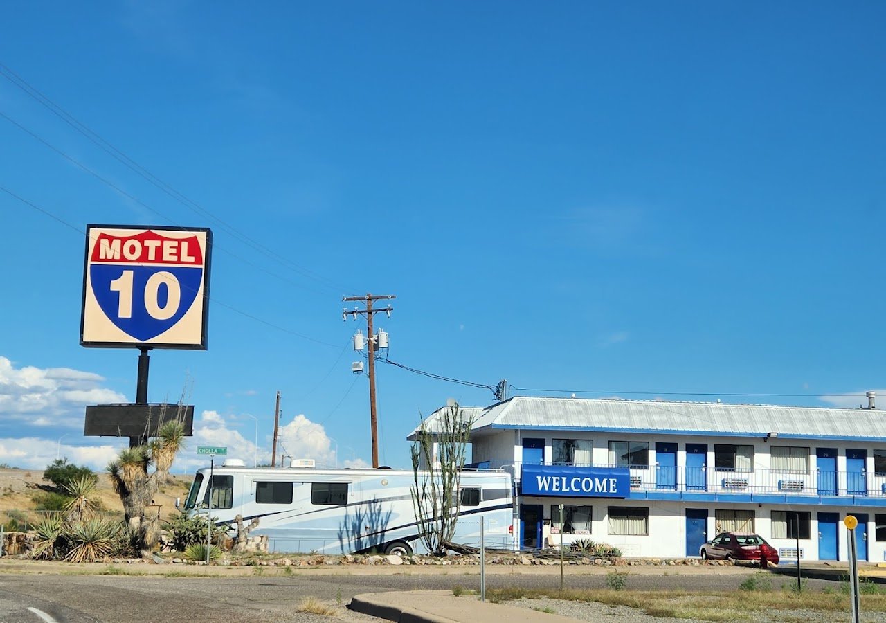 Hotel 10 Lordsburg I-10 — photo 1
