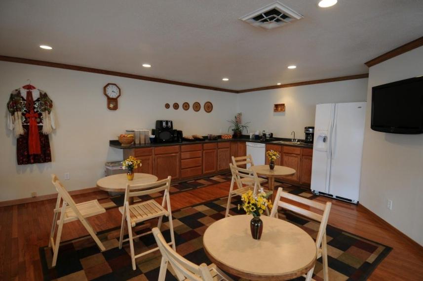 Legacy Inn — photo 1