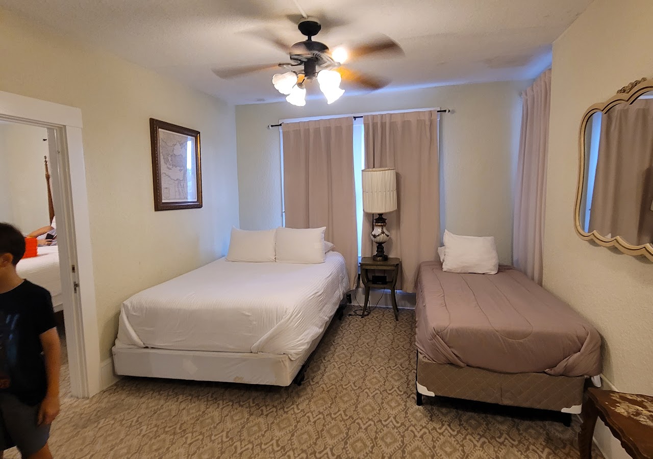 The Deland Hotel — photo 2