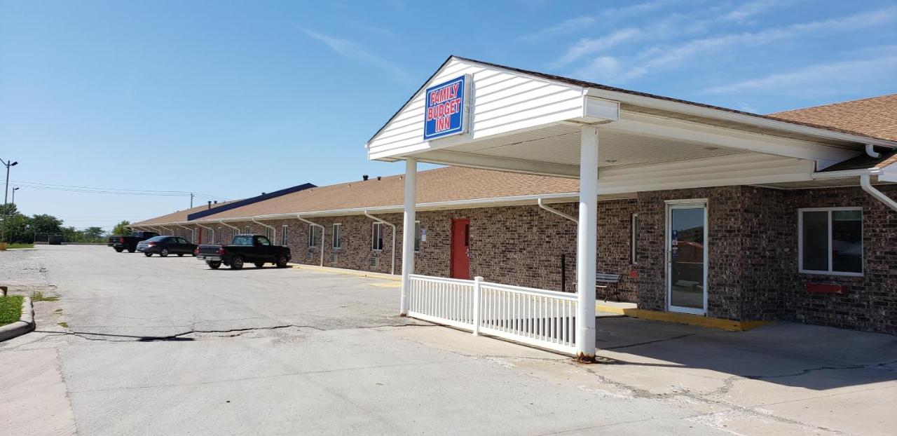 Family Budget Inn — photo 1