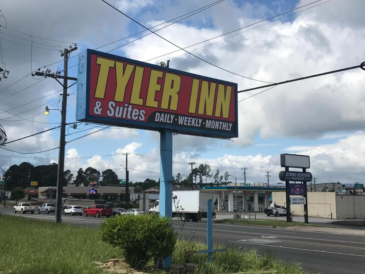 Tyler Inn & Suites — photo 1