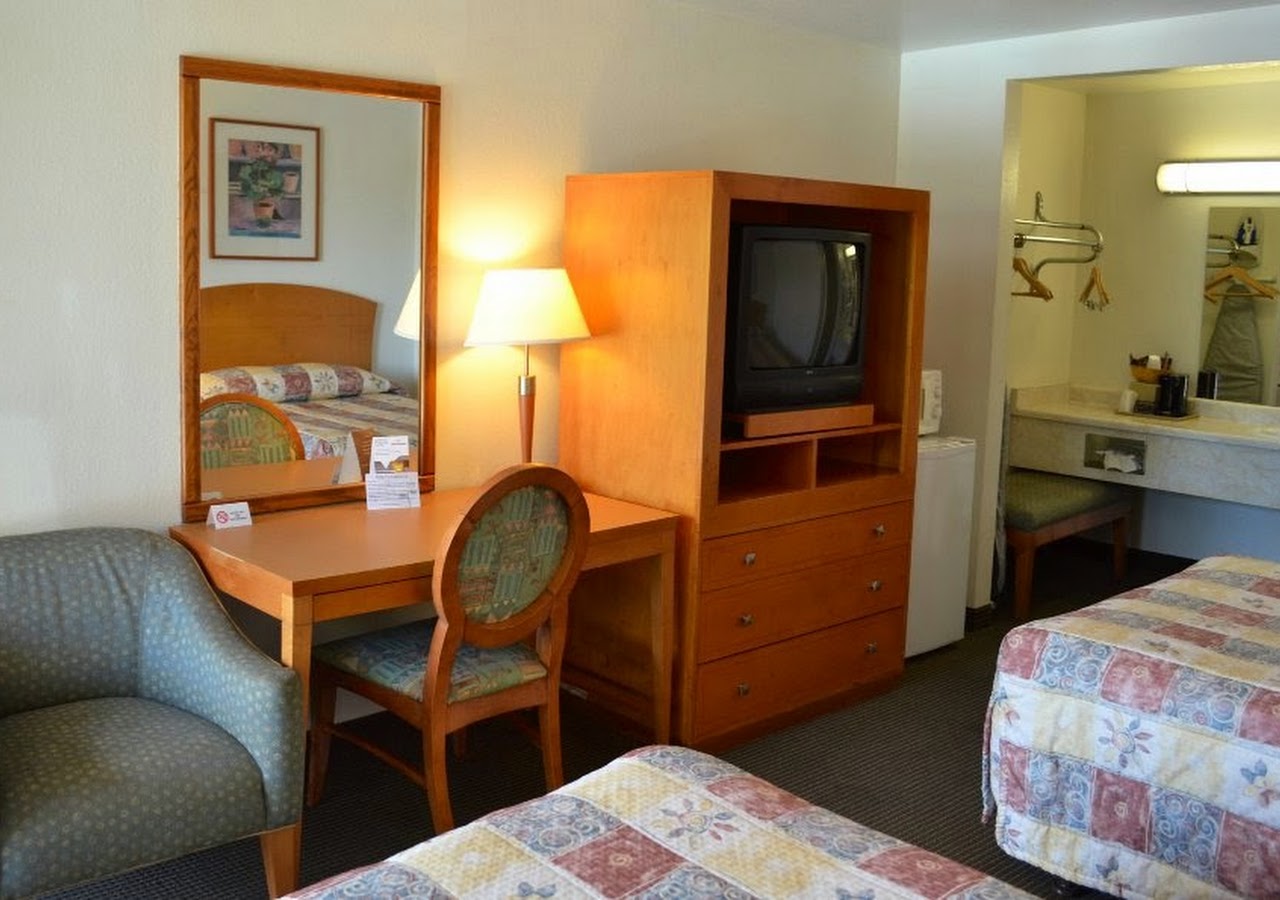Parkway Inn — photo 2