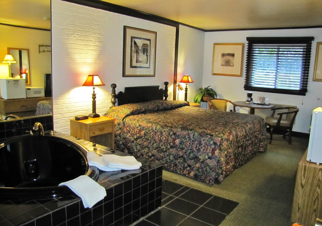 Grove City Inn — photo 2