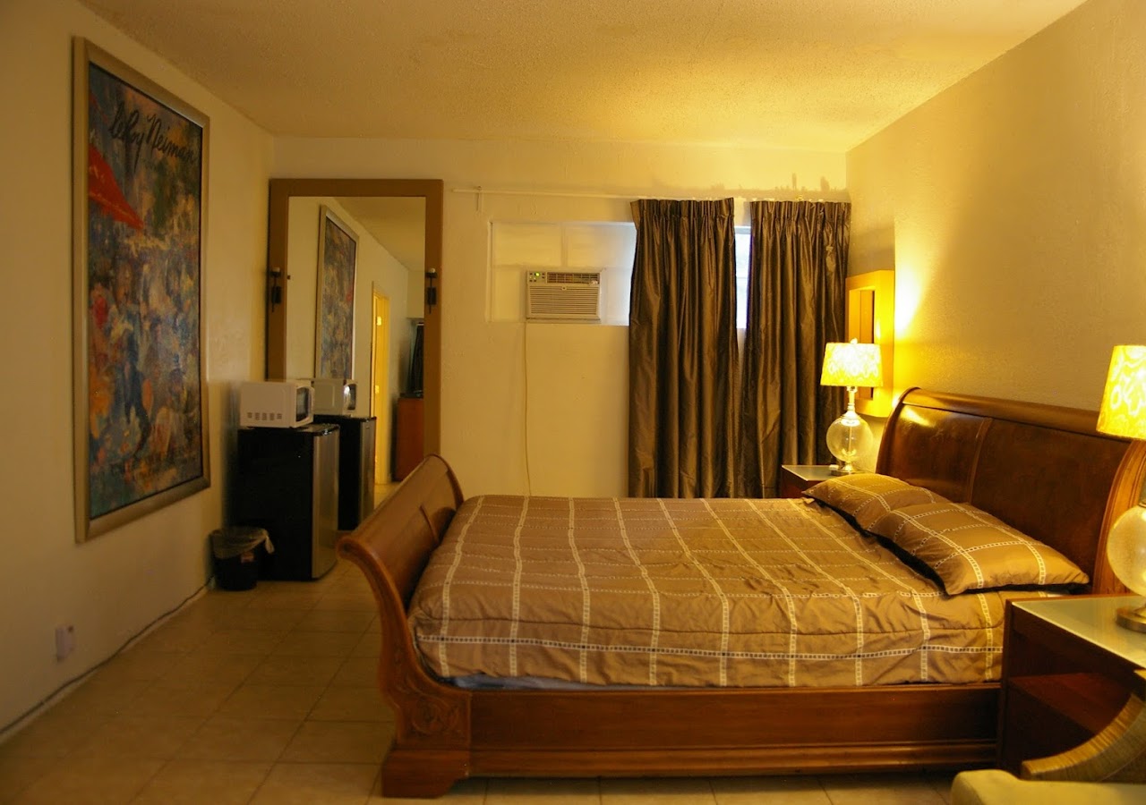 Holiday House Motel — photo 1