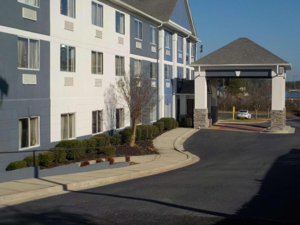 Deluxe Inn Gordon Hwy, Augusta, GA — photo 1