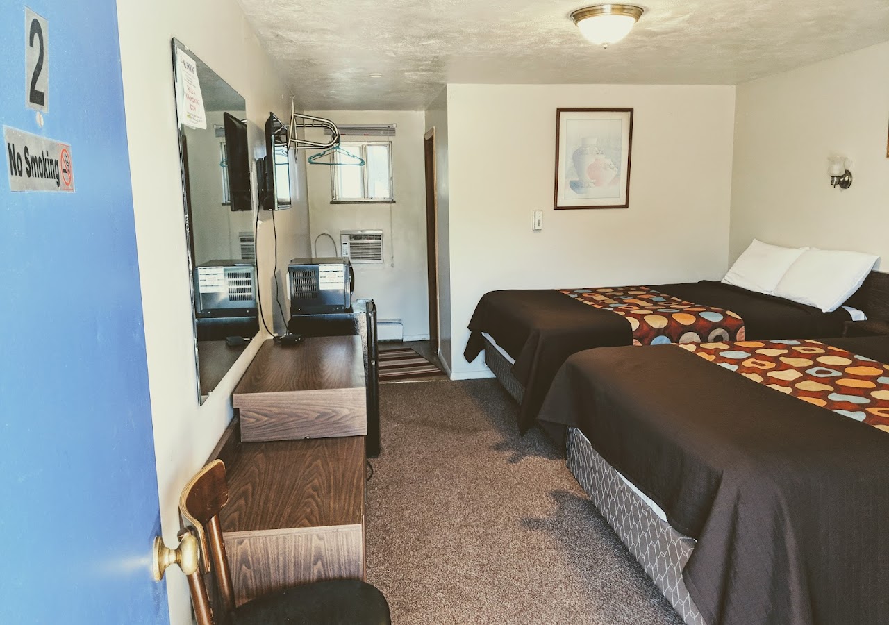 TOWNINNMOTEL — photo 2