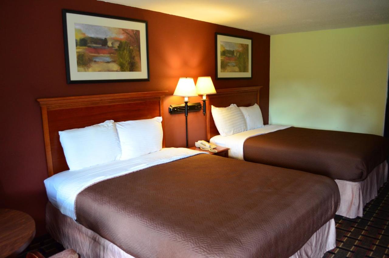 Greystone Motel — photo 1